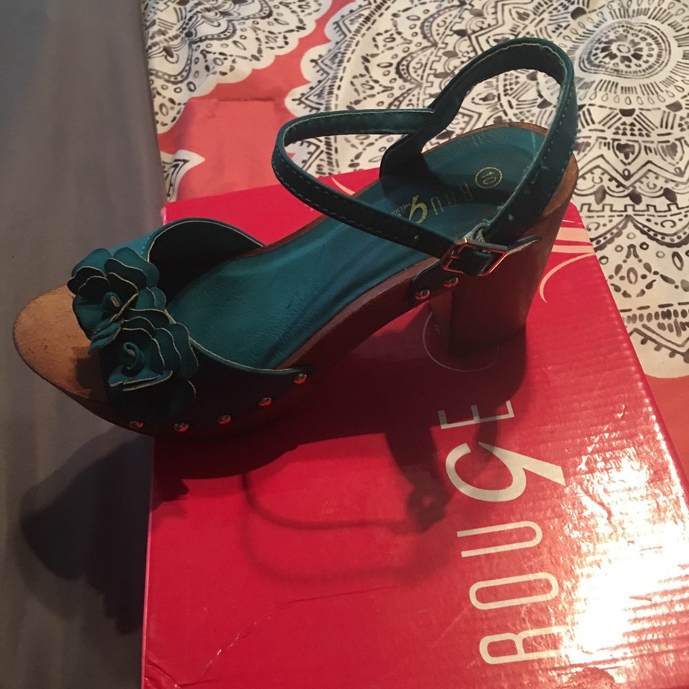 Teal flowered wooden heel